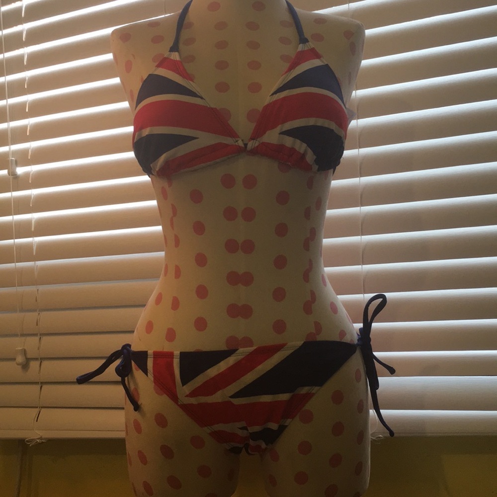 NWOT Union Jack British flag bikini 🇬🇧